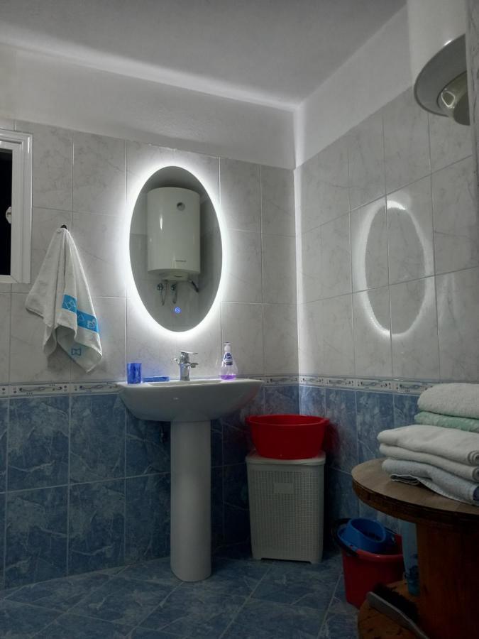 Villa Cerpja Kamez Екстериор снимка