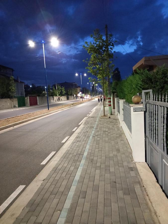 Villa Cerpja Kamez Екстериор снимка