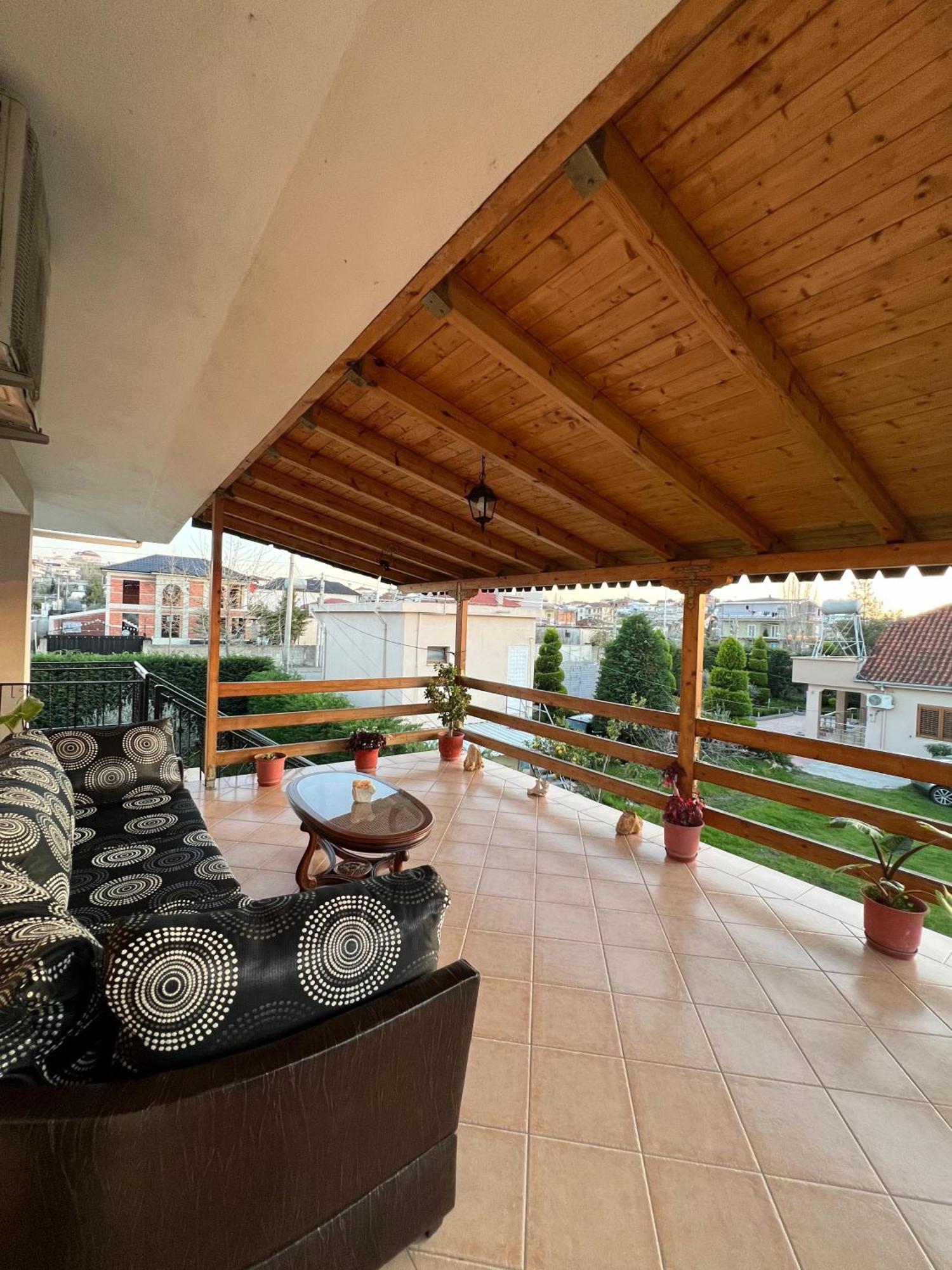 Villa Cerpja Kamez Екстериор снимка
